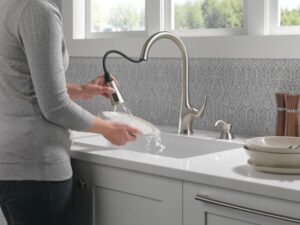 L’accord parfait entre le robinet de cuisine et le savon